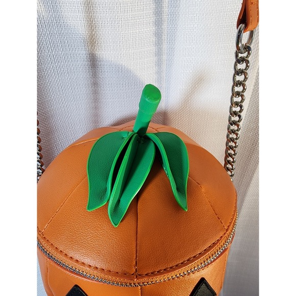 Mad Engine pumpkin purse, Halloween, Crossbody, Adjustable Strap, Fine By Me - Picture 3 of 15